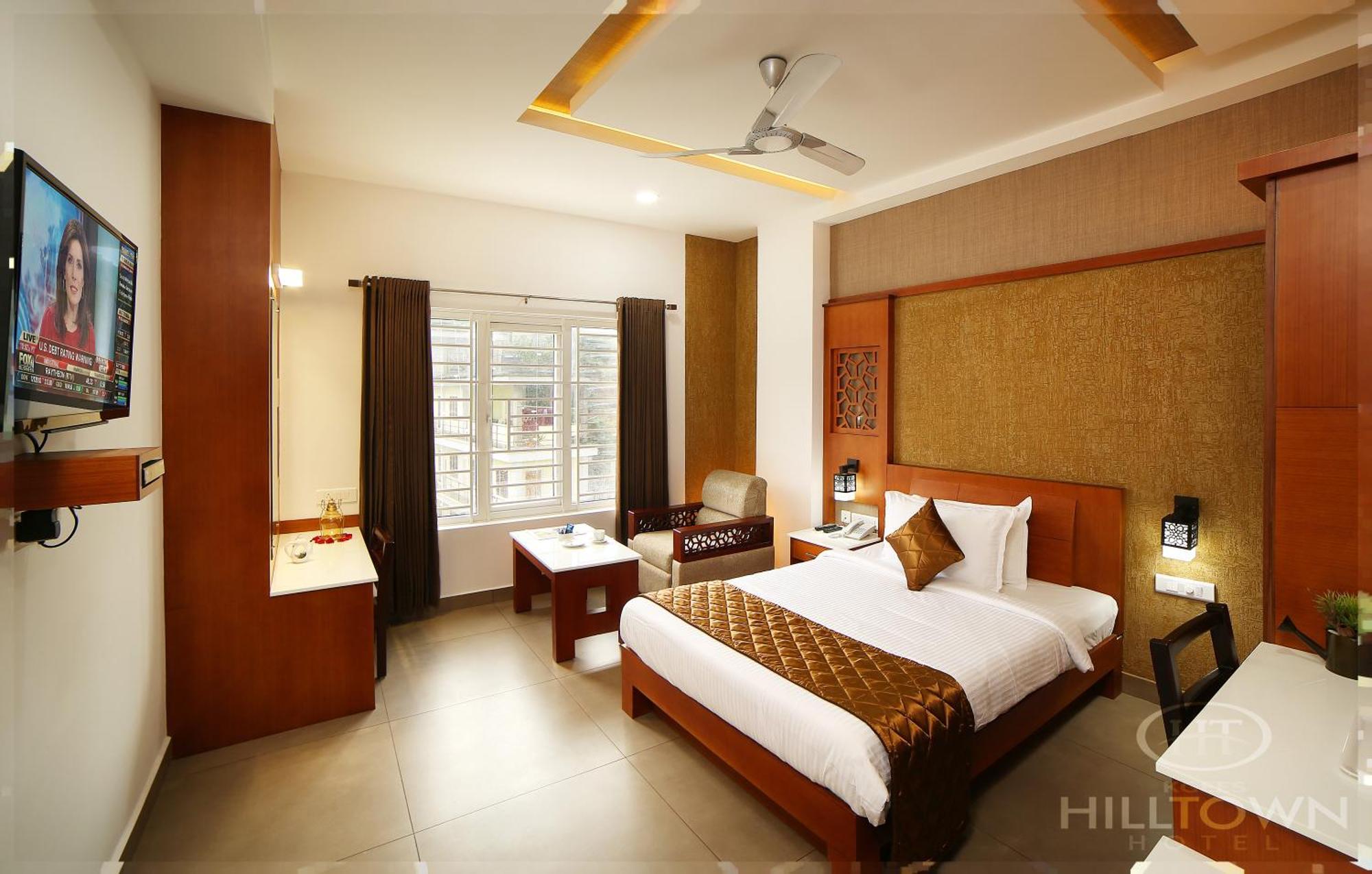 Kgees - Hill Town Hotel Kattappana Dış mekan fotoğraf