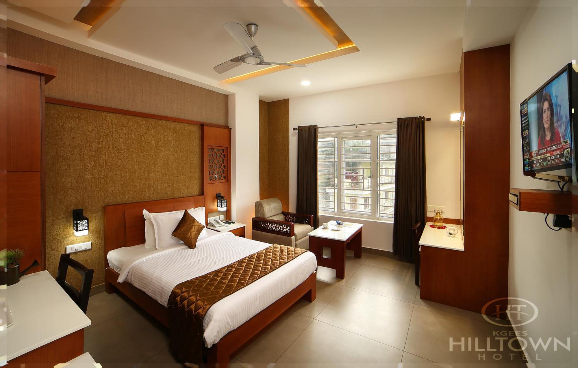 Kgees - Hill Town Hotel Kattappana Dış mekan fotoğraf