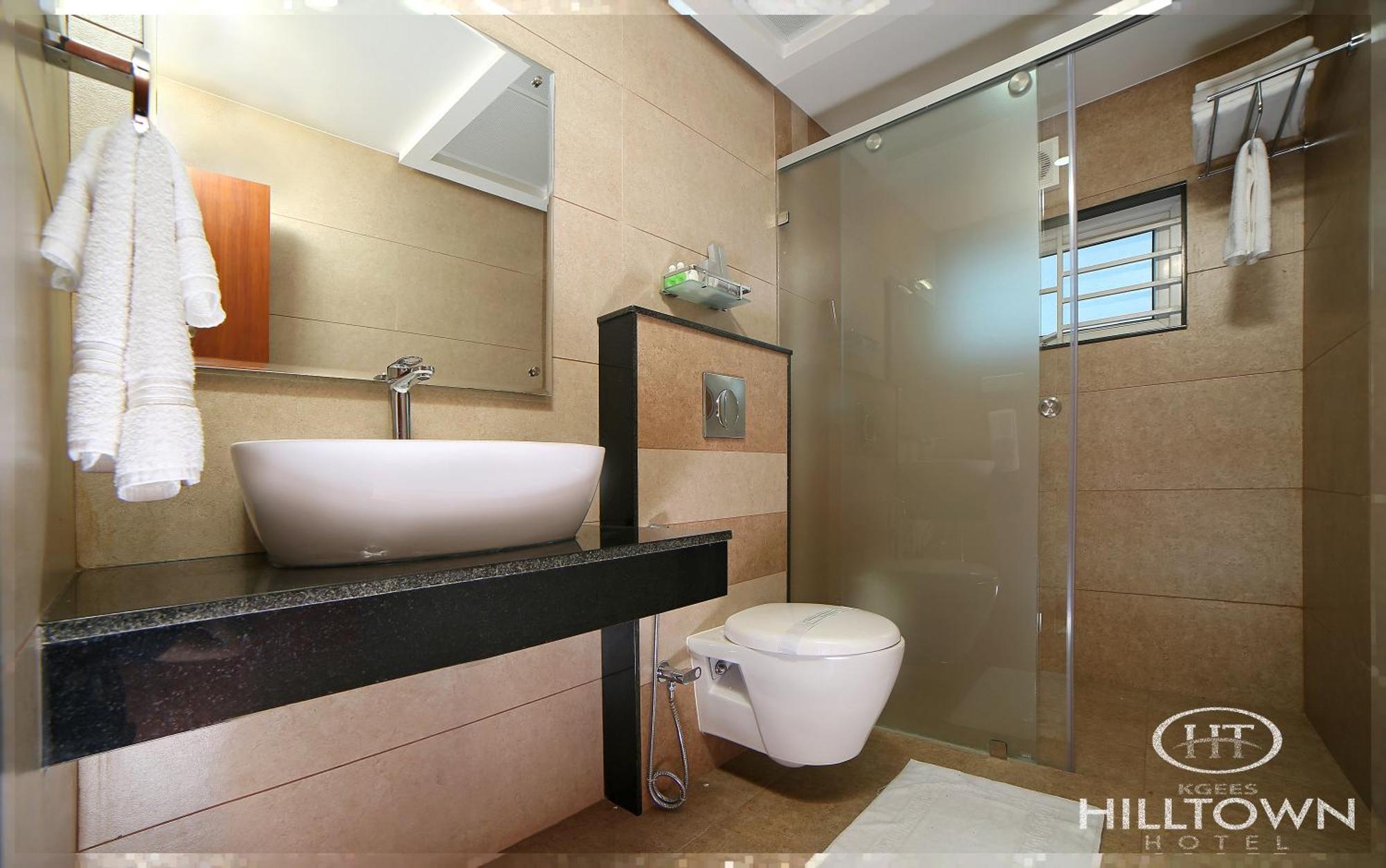 Kgees - Hill Town Hotel Kattappana Dış mekan fotoğraf