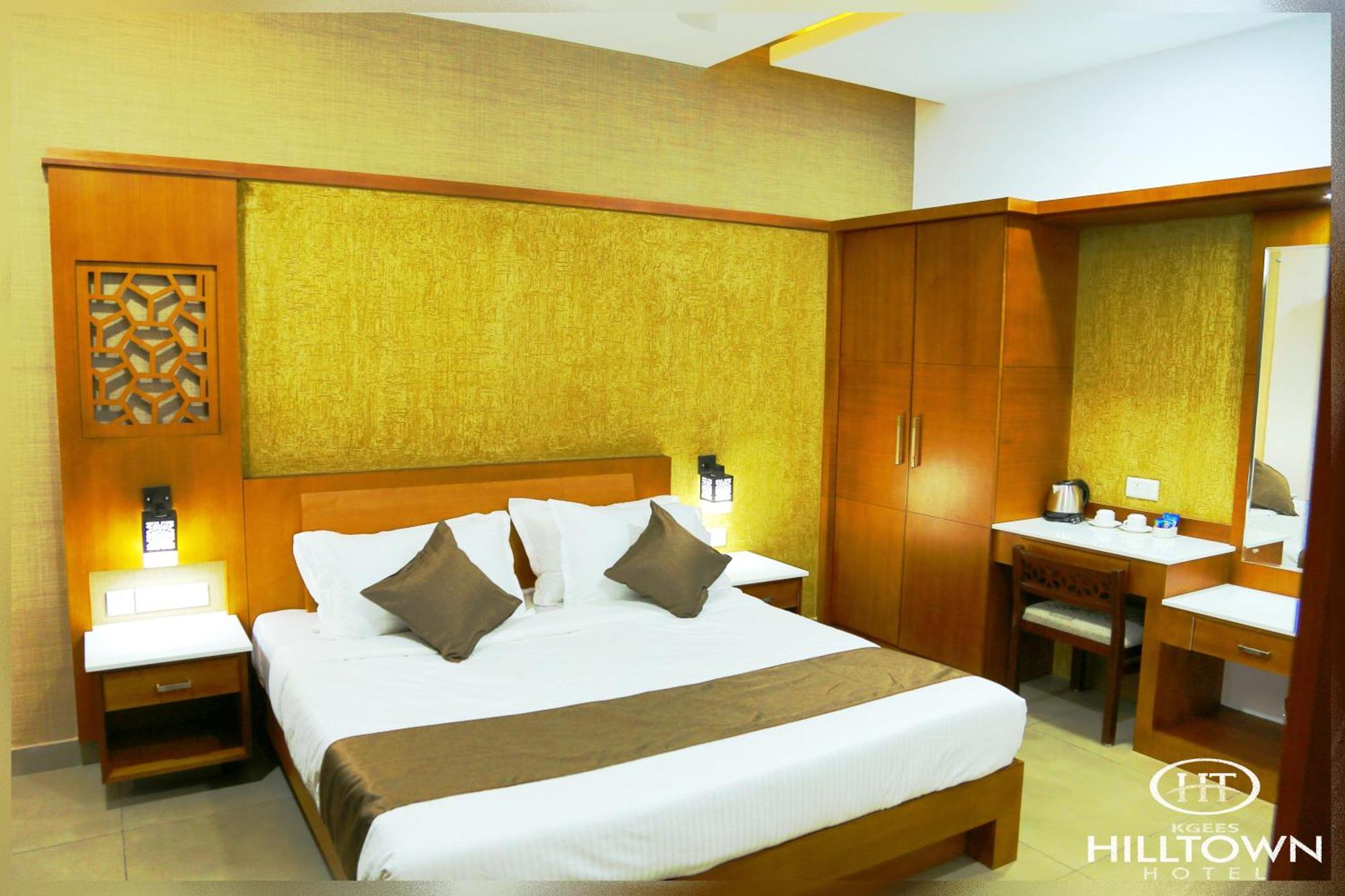 Kgees - Hill Town Hotel Kattappana Dış mekan fotoğraf